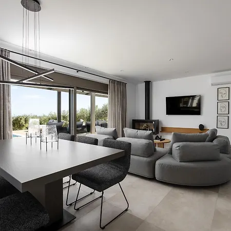 Villa Porto Cali