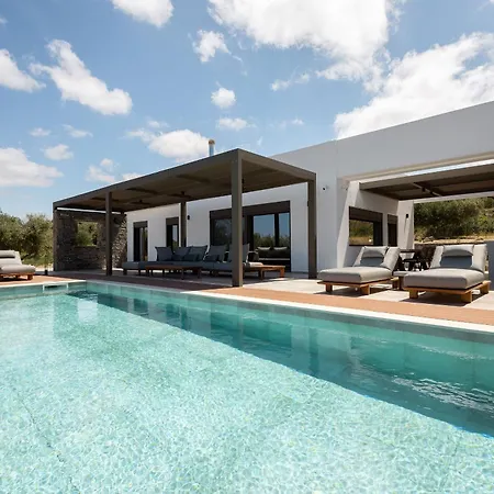 Porto Cali Villa *